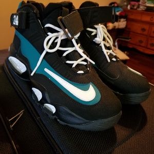 Ken Griffey sneakers (great condition)